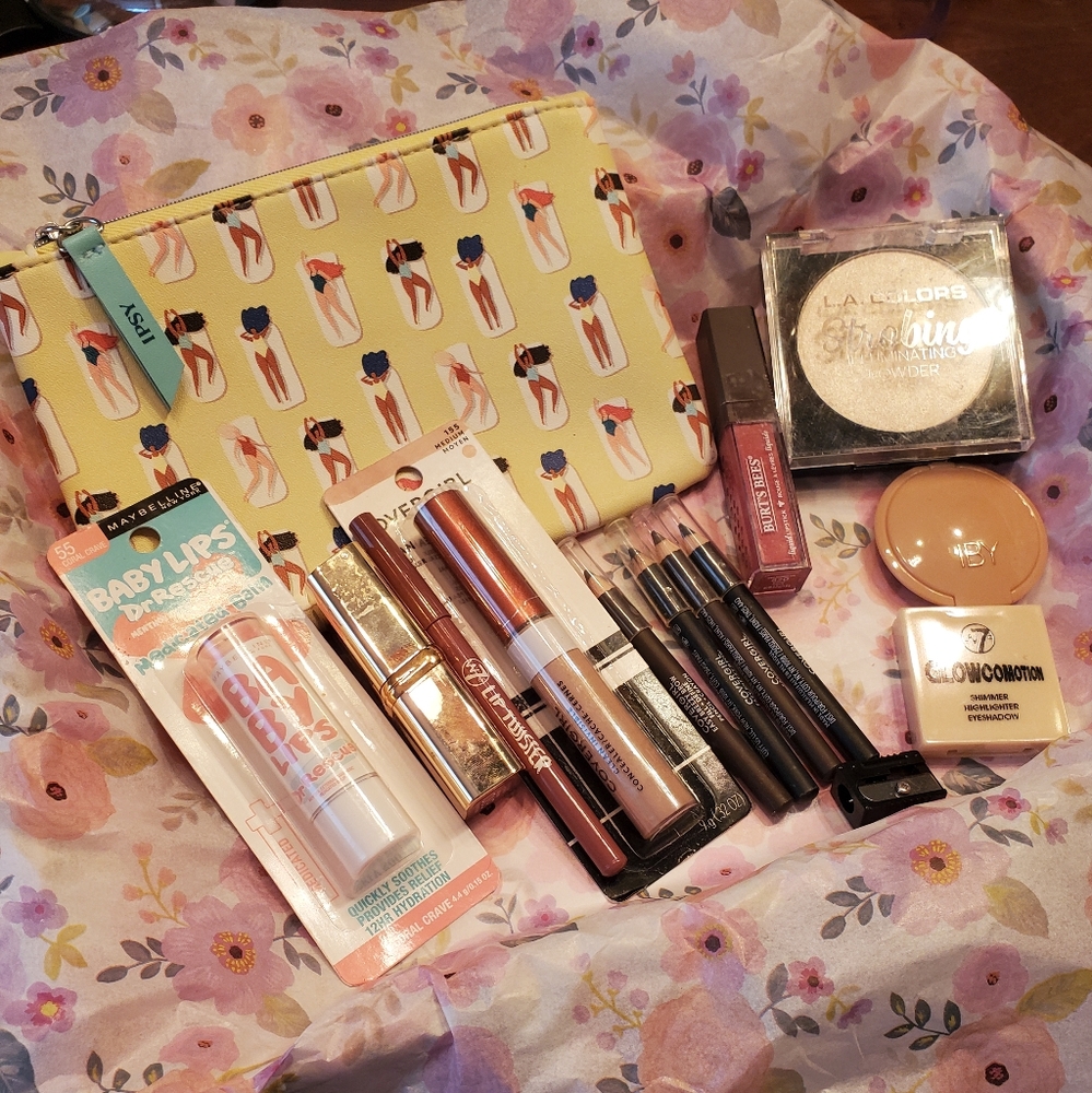 9 Piece Makeup Bundle w/ Ipsy Yellow Bathing Beauties Makeup Bag